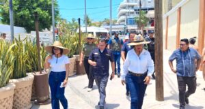 Refuerza Ayuntamiento de Los Cabos vigilancia en playa El Médano; aseguran mobiliario por irregularidades