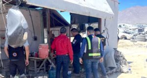Seguridad Pública responde a reporte ciudadano y clausura establecimiento que obstruía arroyo en San José del Cabo