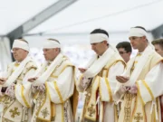 El Vaticano confirma la excomunión de los consagrantes y nuevos obispos «lefebvrianos»
