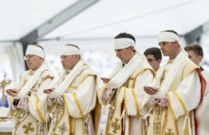 El Vaticano confirma la excomunión de los consagrantes y nuevos obispos «lefebvrianos»