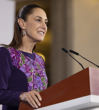 Sheinbaum congelará la edad de retiro a los 55 años