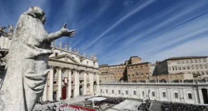 El Vaticano fija la praxis para que sacerdotes y laicos ‘lefebvrianos’ retornen a la Iglesia