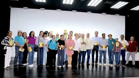 Recibe Ayuntamiento de Los Cabos mil ejemplares del libro “Importancia de Cabo San Lucas”