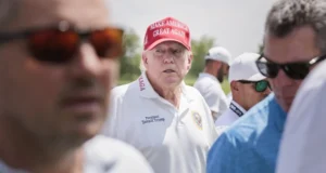 Interceptan dos aviones que violaron el espacio aéreo sobre un club de EE.UU. donde estaba Donald Trump
