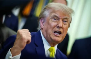 Trump amenaza con bombardear Omán si se interpone en el diálogo con Irán sobre Ormuz