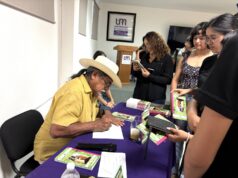 Presentan el libro “La Flaca y Otros Romances”: promueven la lectura en la Universidad Mundial campus Los Cabos