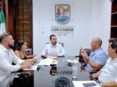 Ayuntamiento de Los Cabos analiza proyecto con Fox Sports para promover turismo de aventura