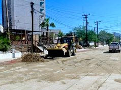 Rehabilita Servicios Públicos vialidades afectadas por lluvias en Cabo San Lucas