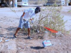 Instala Zofemat Los Cabos nuevos recipientes para residuos en playa Costa Azul y realiza jornada de limpieza en El Tule