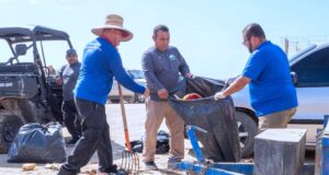 Retiran 1.6 toneladas de basura del arroyo 8 Cascadas y playa El Médano en Cabo San Lucas