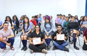 Acercan programa CAJUVE a estudiantes de UNIPAZ para promover relaciones saludables