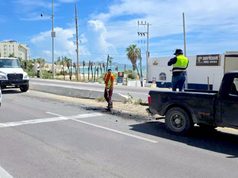 Refuerza Ayuntamiento de Los Cabos mantenimiento de la Transpeninsular y vialidades en SJC y CSL