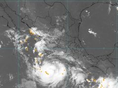 Polo se intensifica nuevamente a huracán categoría 5; está a 430 km de Cabo Corrientes, Jalisco