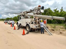Avanza electrificación de La Candelaria y Los Pozos con inversión tripartita de más de 38 millones de pesos