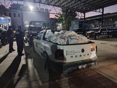 Asegura Ayuntamiento de Los Cabos vehículos por depósito ilegal de residuos en arroyo de Santa Rosa