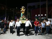Realizan tradicional recorrido marítimo en honor a San Lucas Evangelista, patrono de Cabo San Lucas