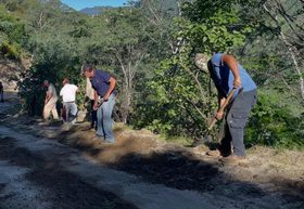 Refuerza XV Ayuntamiento rehabilitación de caminos rurales en zona norte