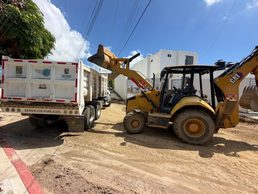 Refuerza Servicios Públicos mantenimiento de calles y caminos en Cabo San Lucas